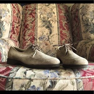 VTG 70s Hush Puppies Suede Laced Shoes